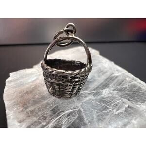 Vintage Sterling Silver Woven Basket Pendant Charm 3.79g